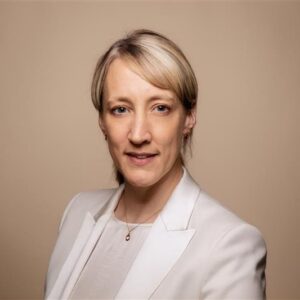 Claudia Schulze