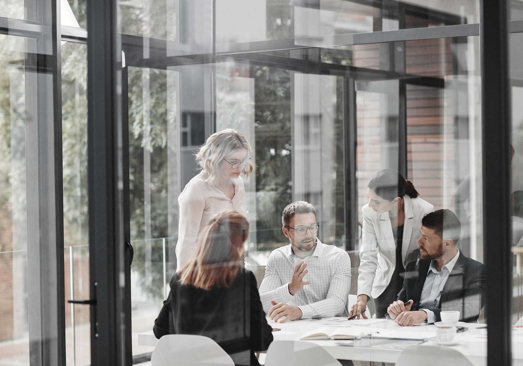 Improved transparency and operational agility thanks to data-driven management at financial service providers